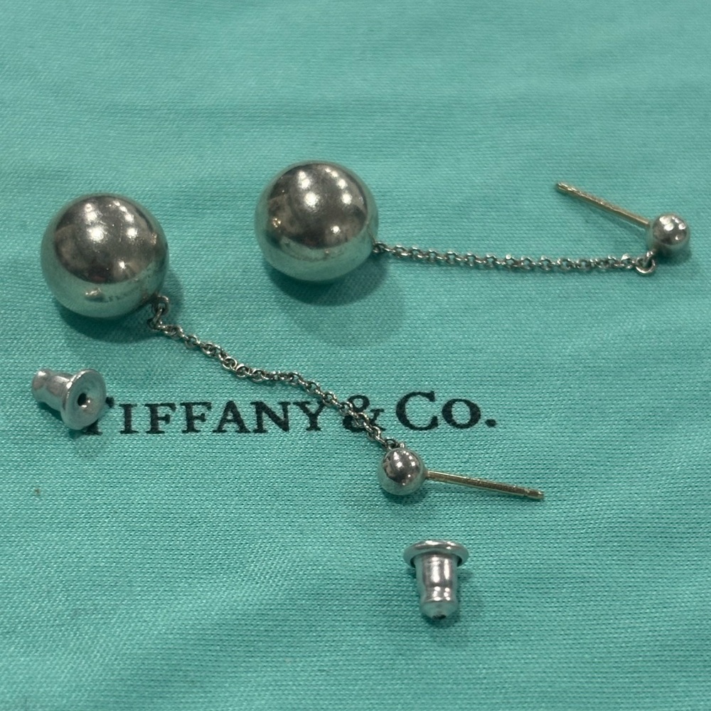 TIFFANY & Co Earrings - Picture 3 of 7